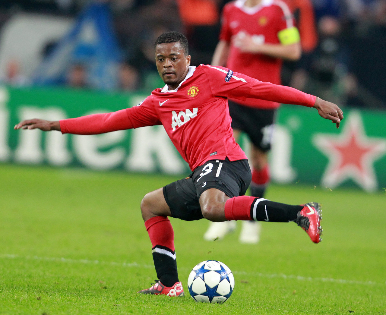 还凸显了该 还凸显了该